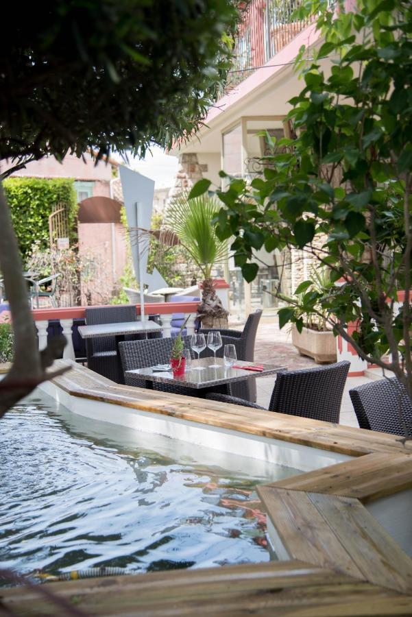 Hotel Restaurant Mon Auberge Lunel  Esterno foto