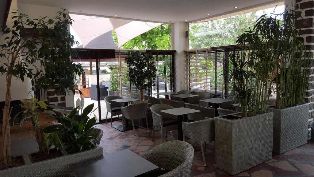 Hotel Restaurant Mon Auberge Lunel  Esterno foto
